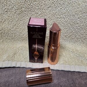 Charlotte Tilbury K.I.S.S.I.N.G Lipstick in Yes Honey